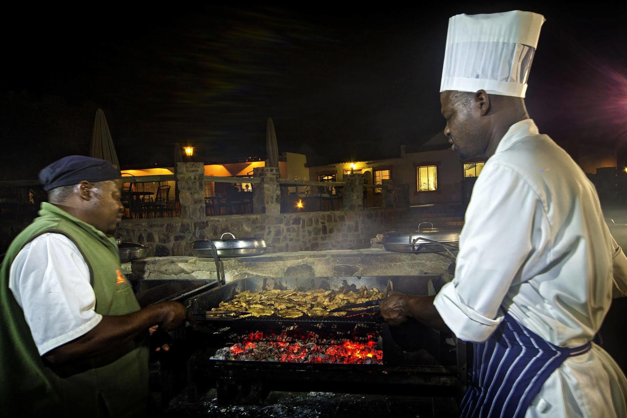 Gondwana Canyon Lodge Kanebis Luaran gambar